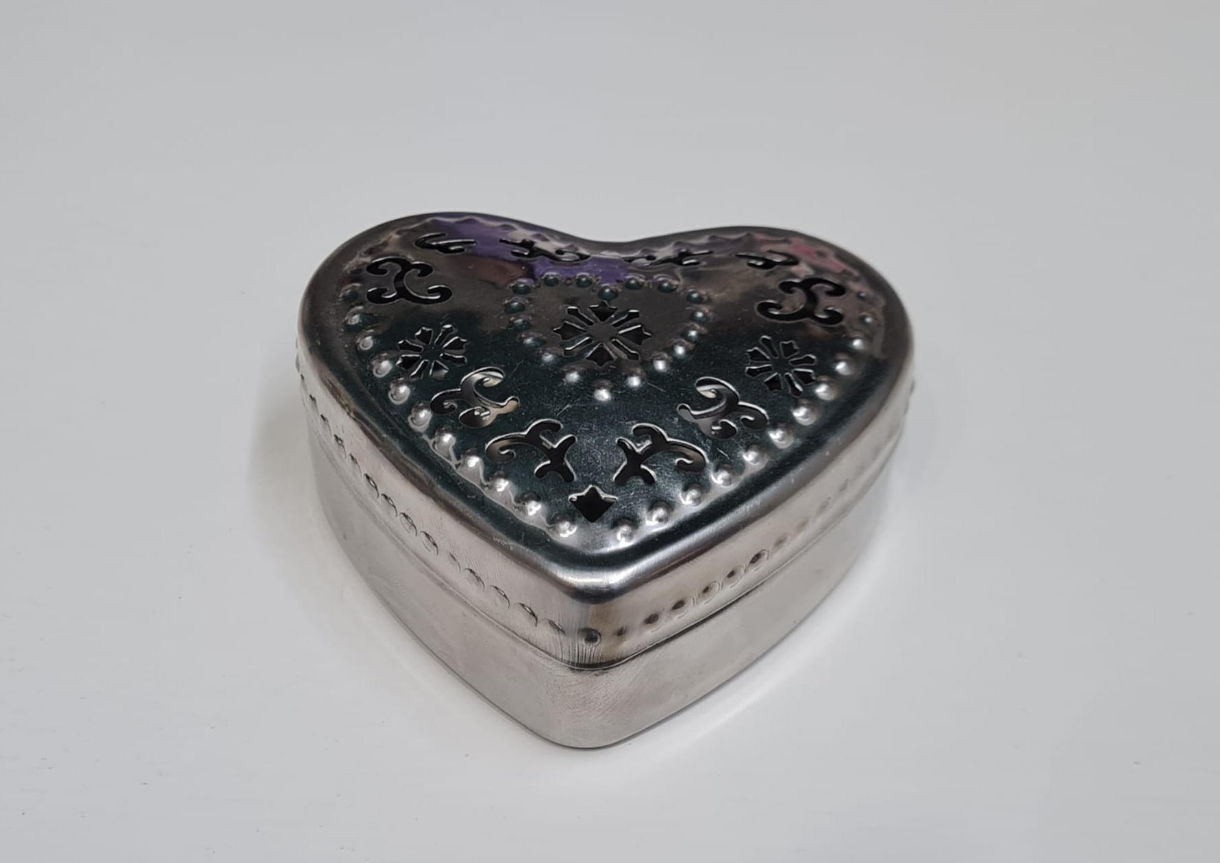 Caja Corazon Metal 7,5*6