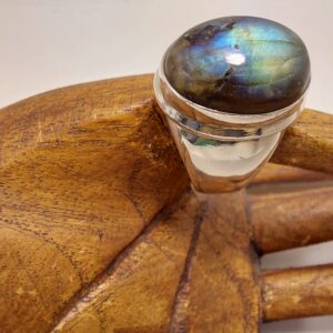 Anillo Labradorita ovalo grande n17