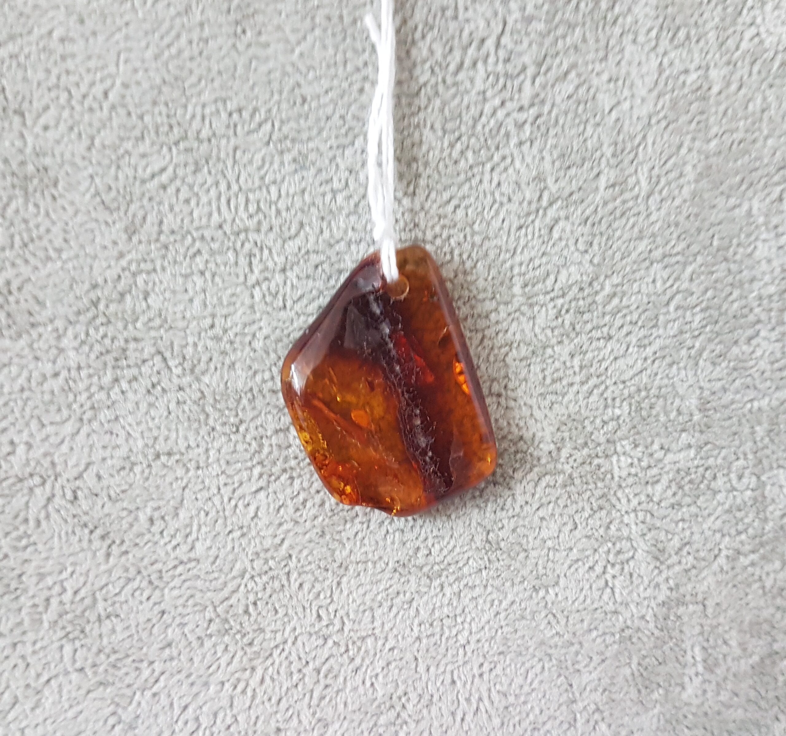 Ambar Rodado Colgante 3x4cm